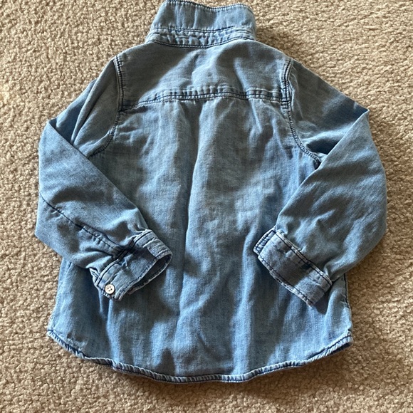 EUC Gap 3T soft denim shirt - Picture 4 of 6